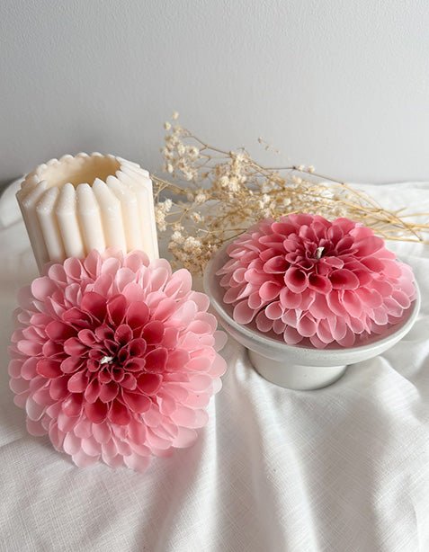 Sweet Love – håndformet Dahlia blomsterlys