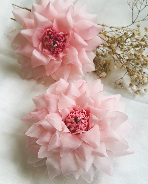 Amélie – håndformet Dahlia blomsterlys