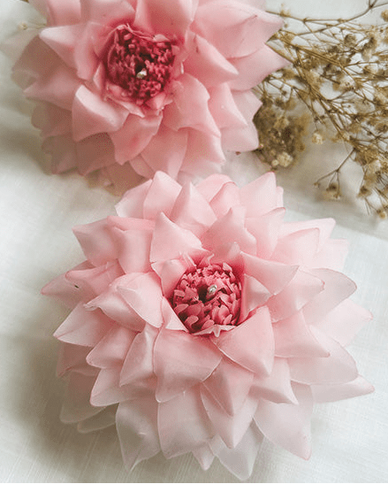 Amélie – håndformet Dahlia blomsterlys