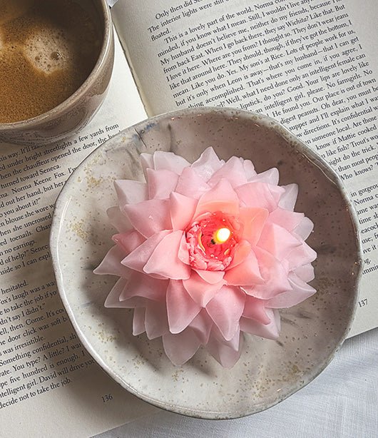 Amélie – håndformet Dahlia blomsterlys