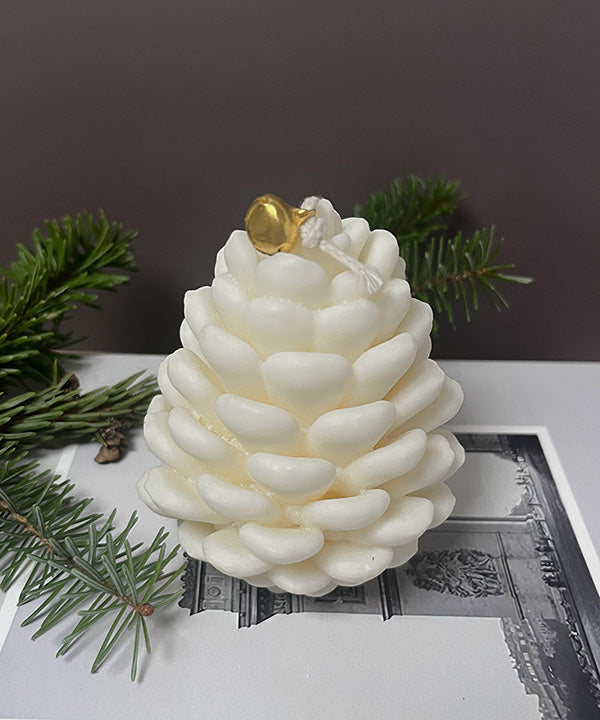 Grankogle dekorativt sojalys